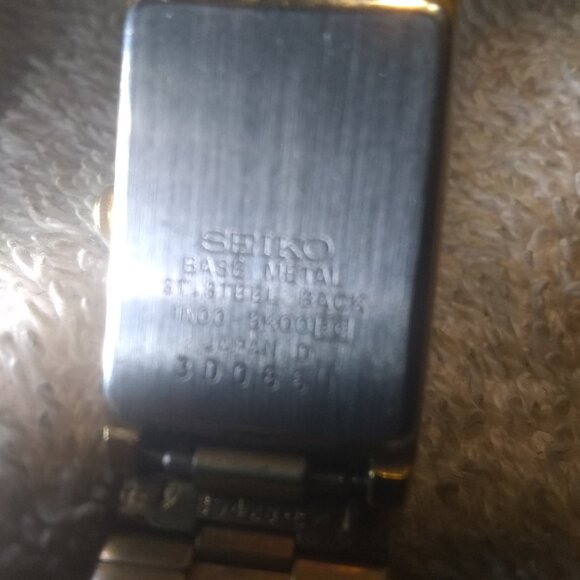 Seiko Quartz Watch Women 1F20-5K00 Half Moon Gold Bracelet New Bat Works Great ! main image 13